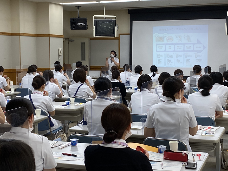 食事・口腔ケア研修の様子