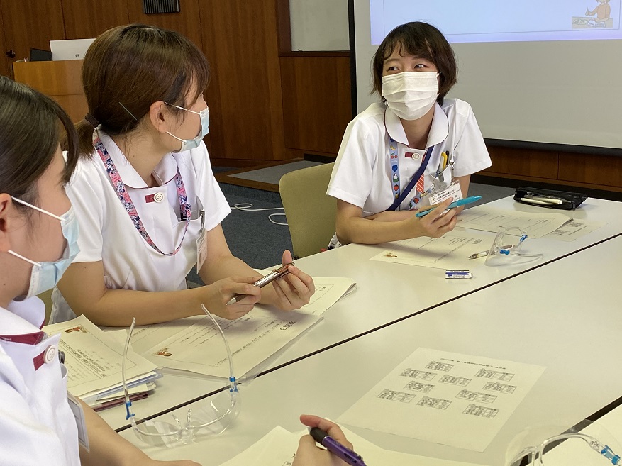 チームの一員としての行動を学ぶ