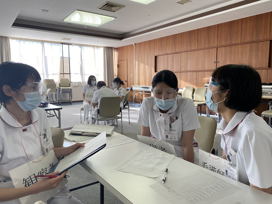 コミュニケーションスキル研修の様子