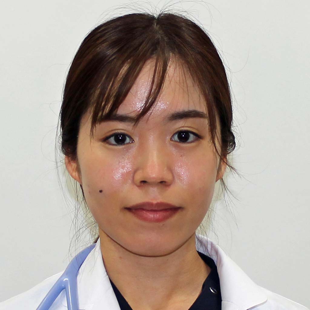 山本奈歩医師の写真