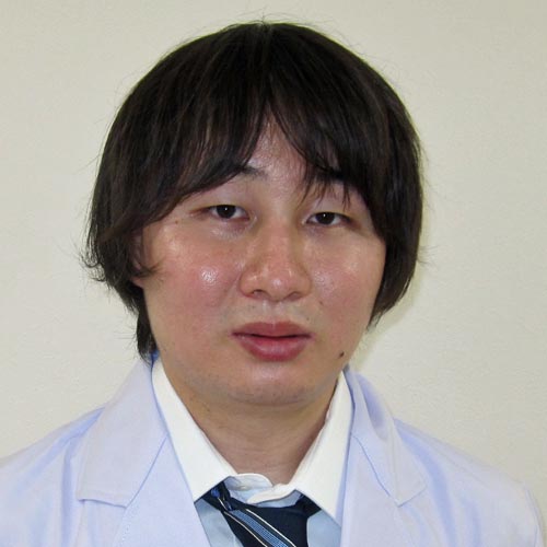 河野 洋佑医師の写真