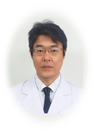 足立 格郁 先生の写真