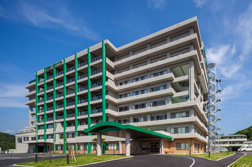 済生会湯田温泉病院の外観