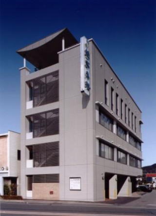 松本外科病院の外観