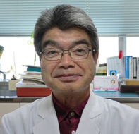 本永 逸哉 先生の写真