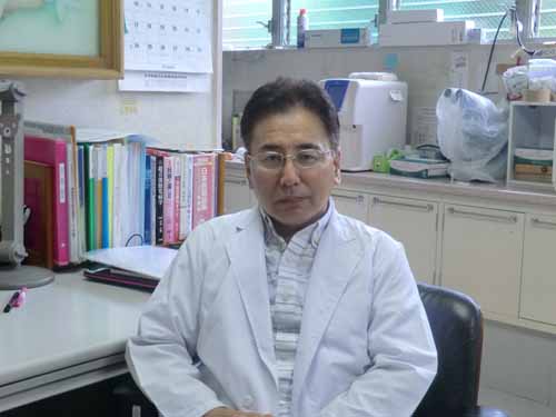 手山 知行 先生の写真